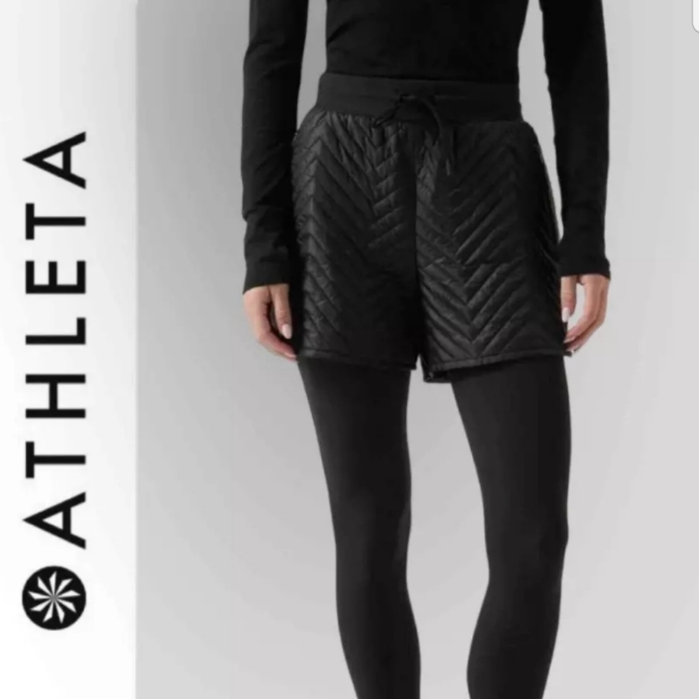 Athleta Apress Ski Short Women’s  Black Size 2